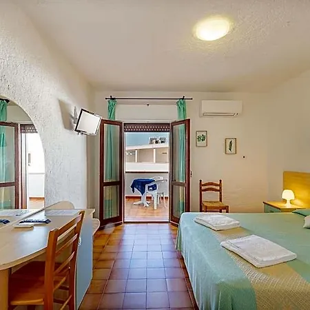 Mare Blue Hotel